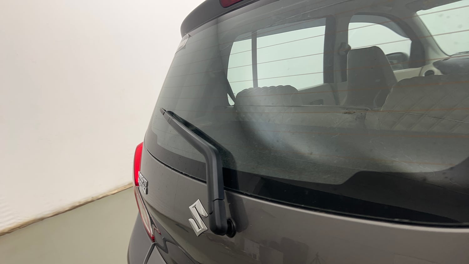 Used 2019 Maruti Suzuki Celerio ZXi (O) AMT Petrol Automatic top_features Rear wiper