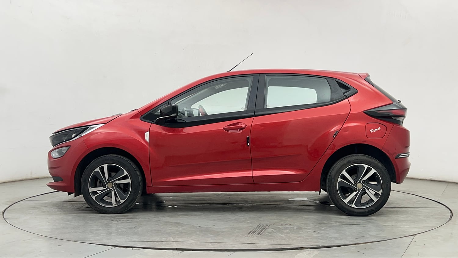 Used 2022 Tata Altroz XZA Petrol Petrol Automatic exterior LEFT SIDE VIEW