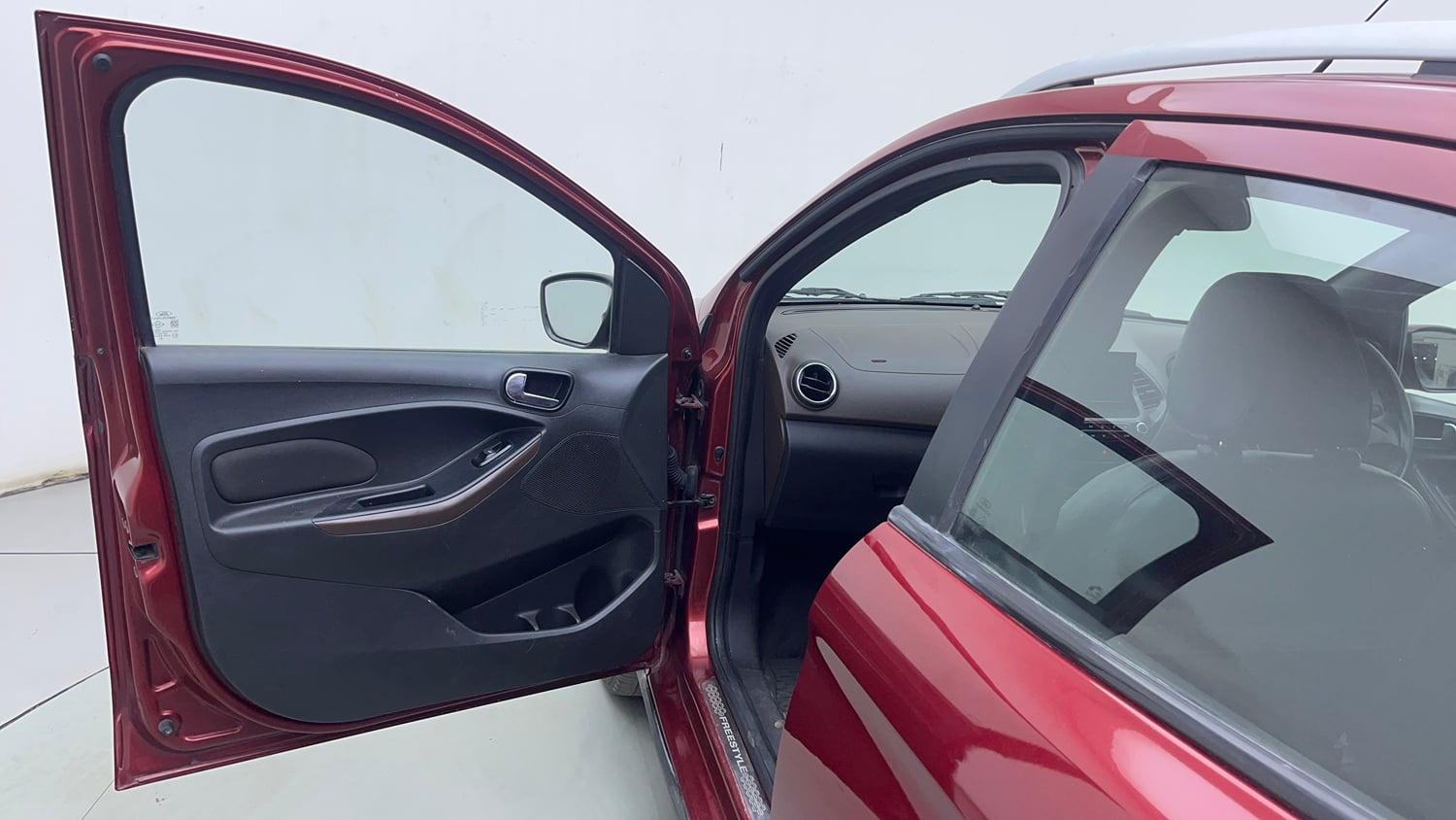 Used 2019 Ford Freestyle Titanium 1.2 Ti-VCT Petrol Manual interior LEFT FRONT DOOR OPEN VIEW