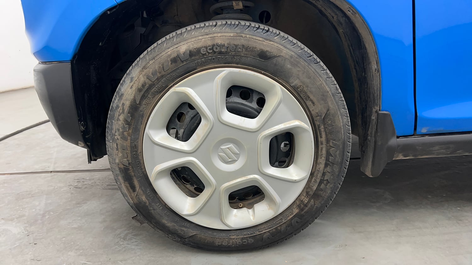 Used 2020 Maruti Suzuki S-Presso VXi Plus Petrol Manual tyres LEFT FRONT TYRE RIM VIEW