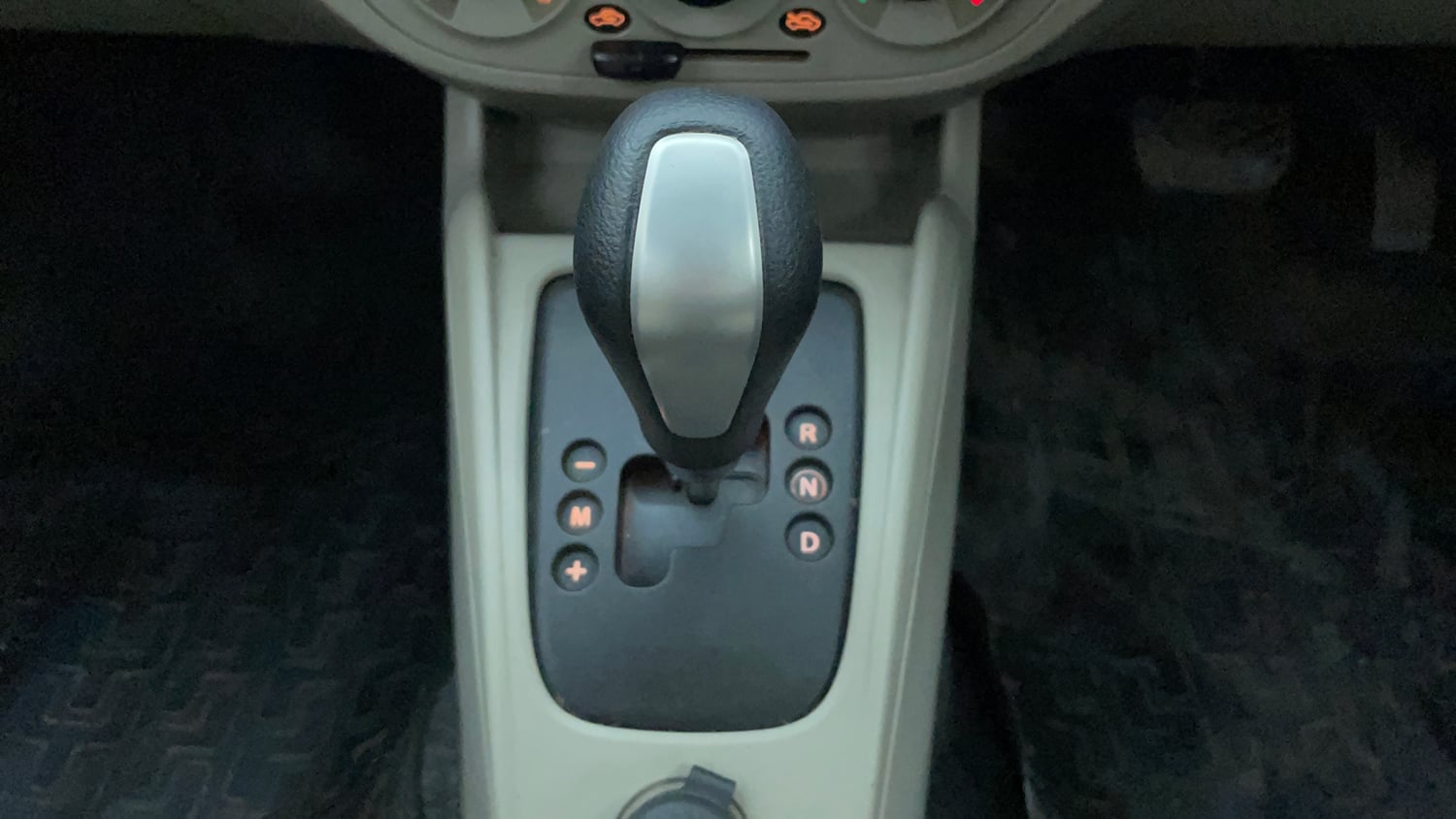 Used 2016 Maruti Suzuki Alto K10 VXi AMT Petrol Automatic interior GEAR  KNOB VIEW