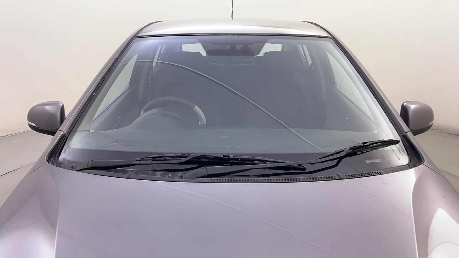 Used 2014 Hyundai i20 Sportz 1.2 Petrol Manual exterior FRONT WINDSHIELD VIEW