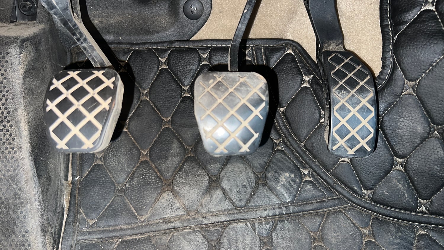 Used 2022 Volkswagen Vento Highline 1.0L TSI Petrol Manual interior PEDALS VIEW