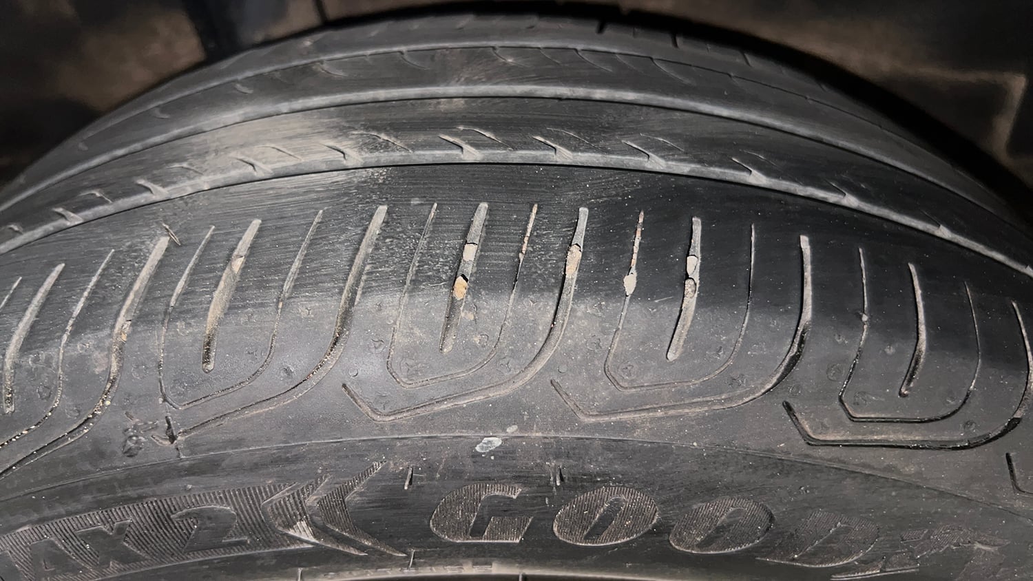 Used 2023 Honda City V Petrol MT Petrol Manual tyres RIGHT REAR TYRE TREAD VIEW