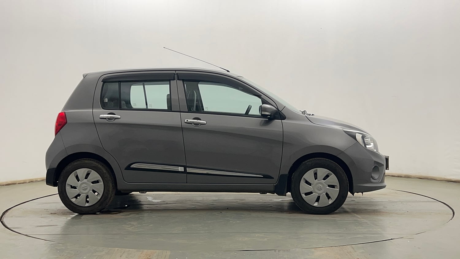 Used 2019 Maruti Suzuki Celerio ZXi (O) AMT Petrol Automatic exterior RIGHT SIDE VIEW