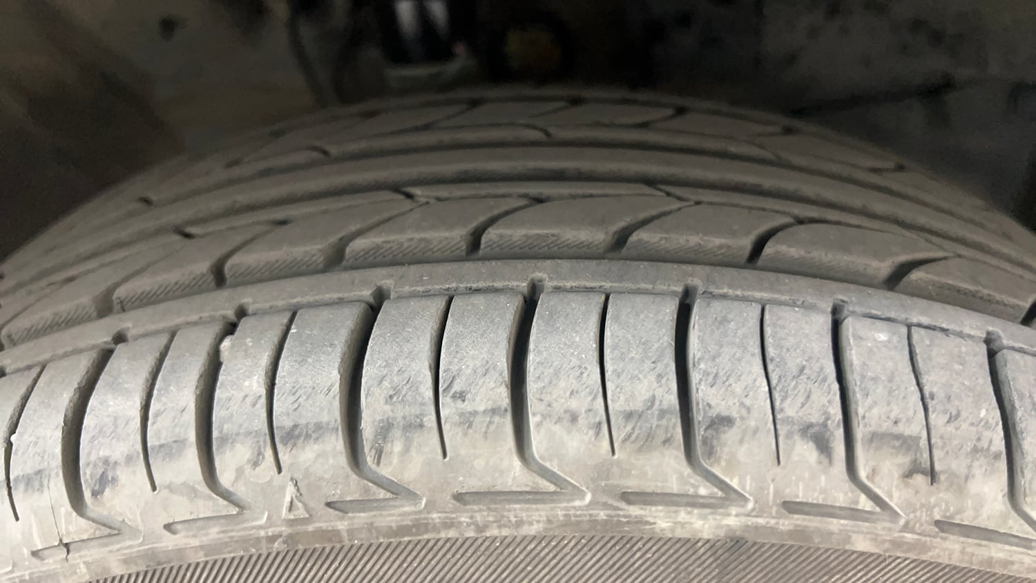Used 2020 Honda City V Petrol Petrol Manual tyres RIGHT FRONT TYRE TREAD VIEW
