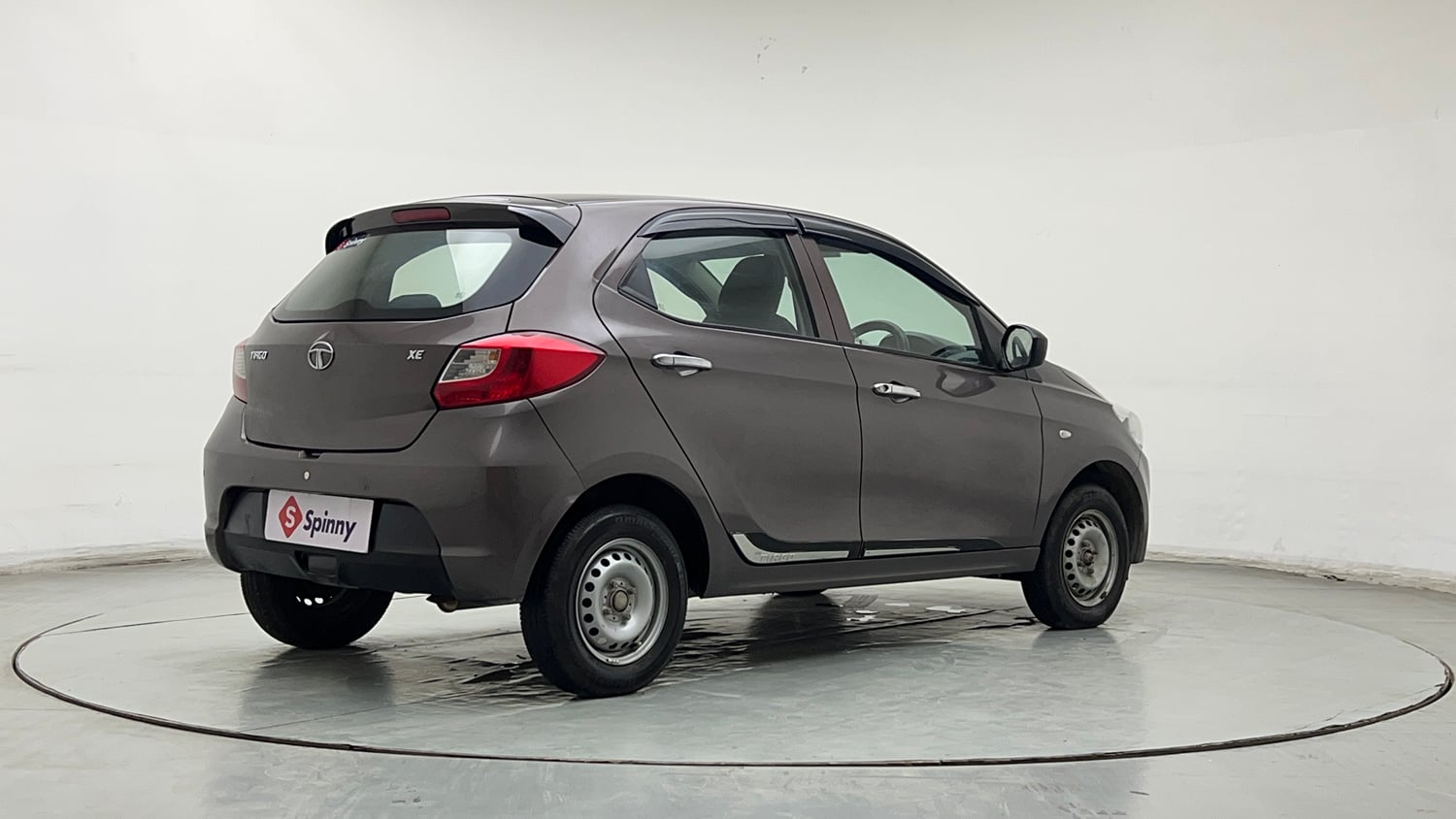 Used 2019 Tata Tiago Revotron XE Petrol Manual exterior RIGHT REAR CORNER VIEW