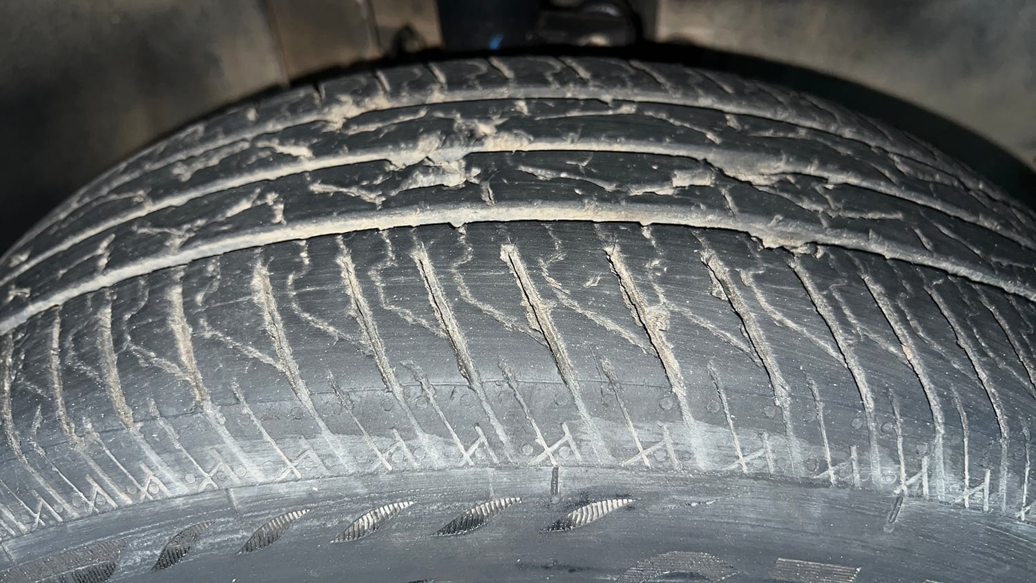 Used 2023 Tata Punch Adventure Rhythm iCNG Cng Manual tyres RIGHT FRONT TYRE TREAD VIEW