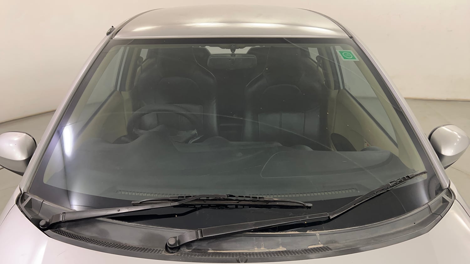 Used 2014 Honda Brio S MT Petrol Manual exterior FRONT WINDSHIELD VIEW