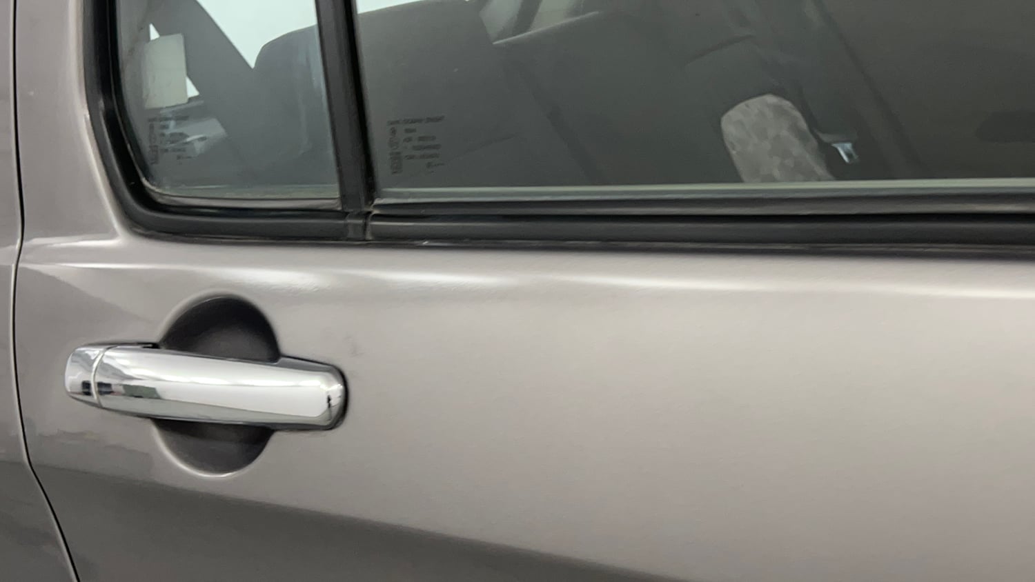 Used 2015 Maruti Suzuki Celerio VXi AMT Petrol Automatic dents MINOR SCRATCH