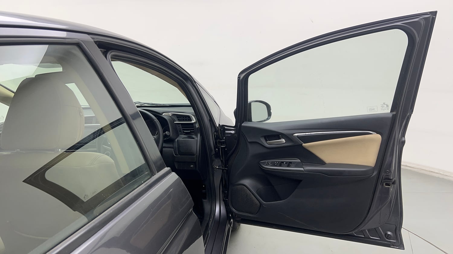 Used 2019 Honda Jazz VX CVT Petrol Petrol Automatic interior RIGHT FRONT DOOR OPEN VIEW