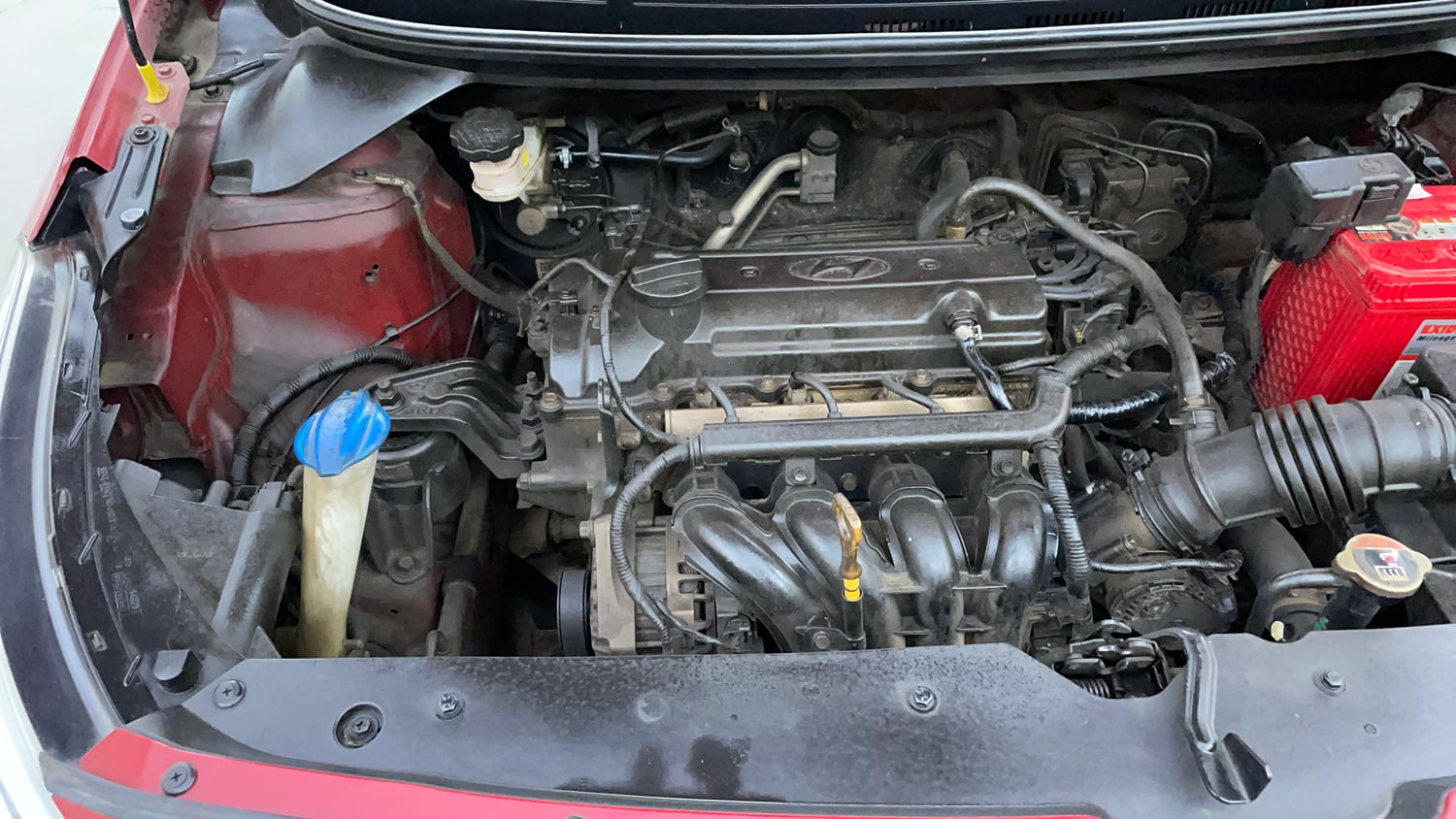 Used 2016 Hyundai Elite i20 Sportz 1.2 Petrol Manual engine ENGINE RIGHT SIDE VIEW