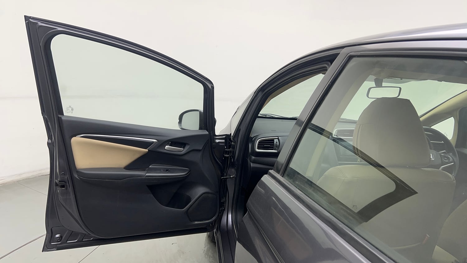 Used 2019 Honda Jazz VX CVT Petrol Petrol Automatic interior LEFT FRONT DOOR OPEN VIEW