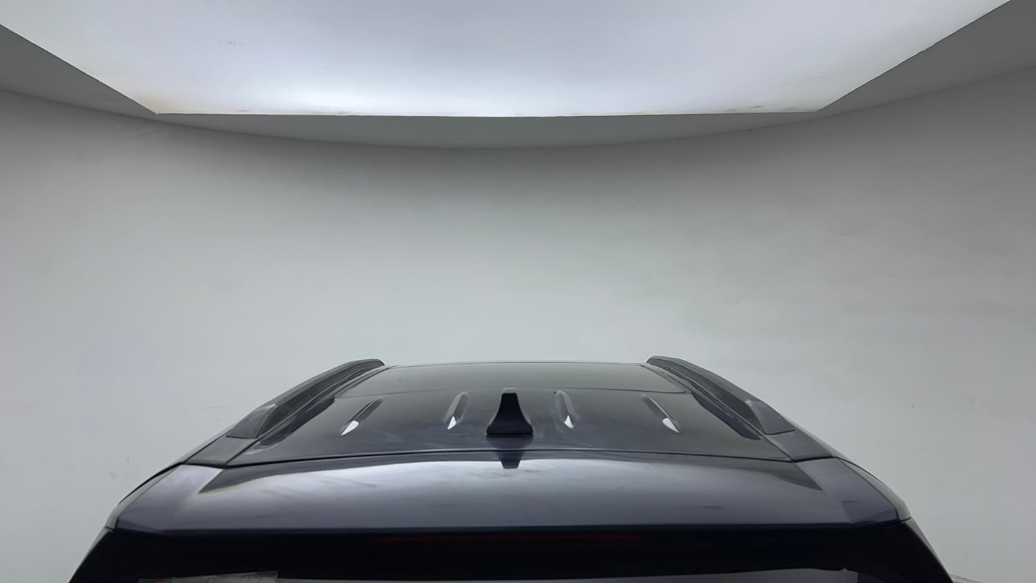 Used 2022 Mahindra XUV700 AX 5 Petrol MT 7 STR Petrol Manual exterior EXTERIOR ROOF VIEW