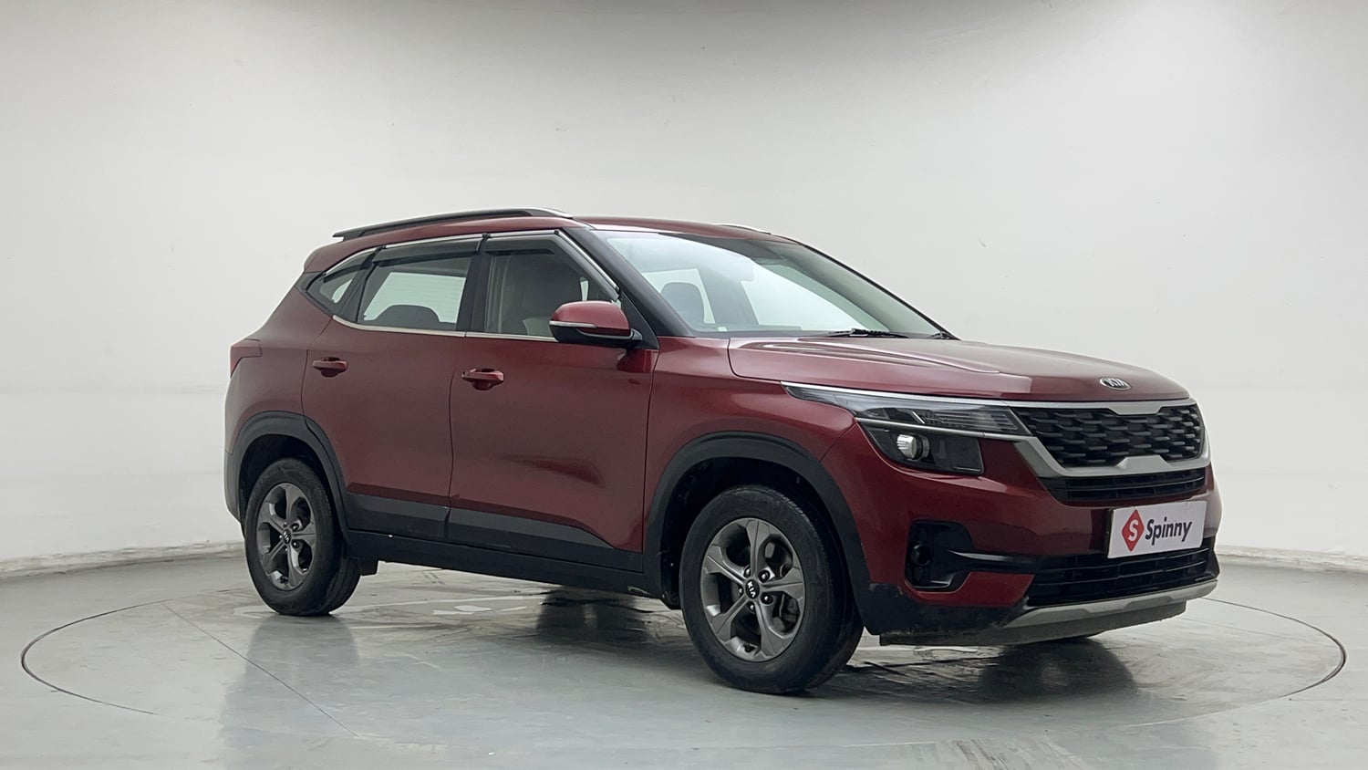 Used 2020 Kia Seltos HTK Plus 1.5 Petrol Manual exterior RIGHT FRONT CORNER VIEW