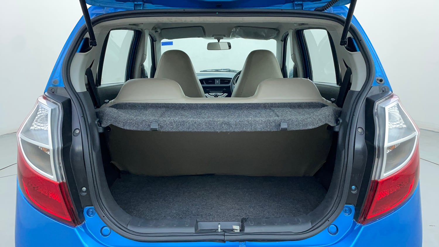Used 2016 Maruti Suzuki Alto K10 VXi AMT Petrol Automatic interior DICKY INSIDE VIEW