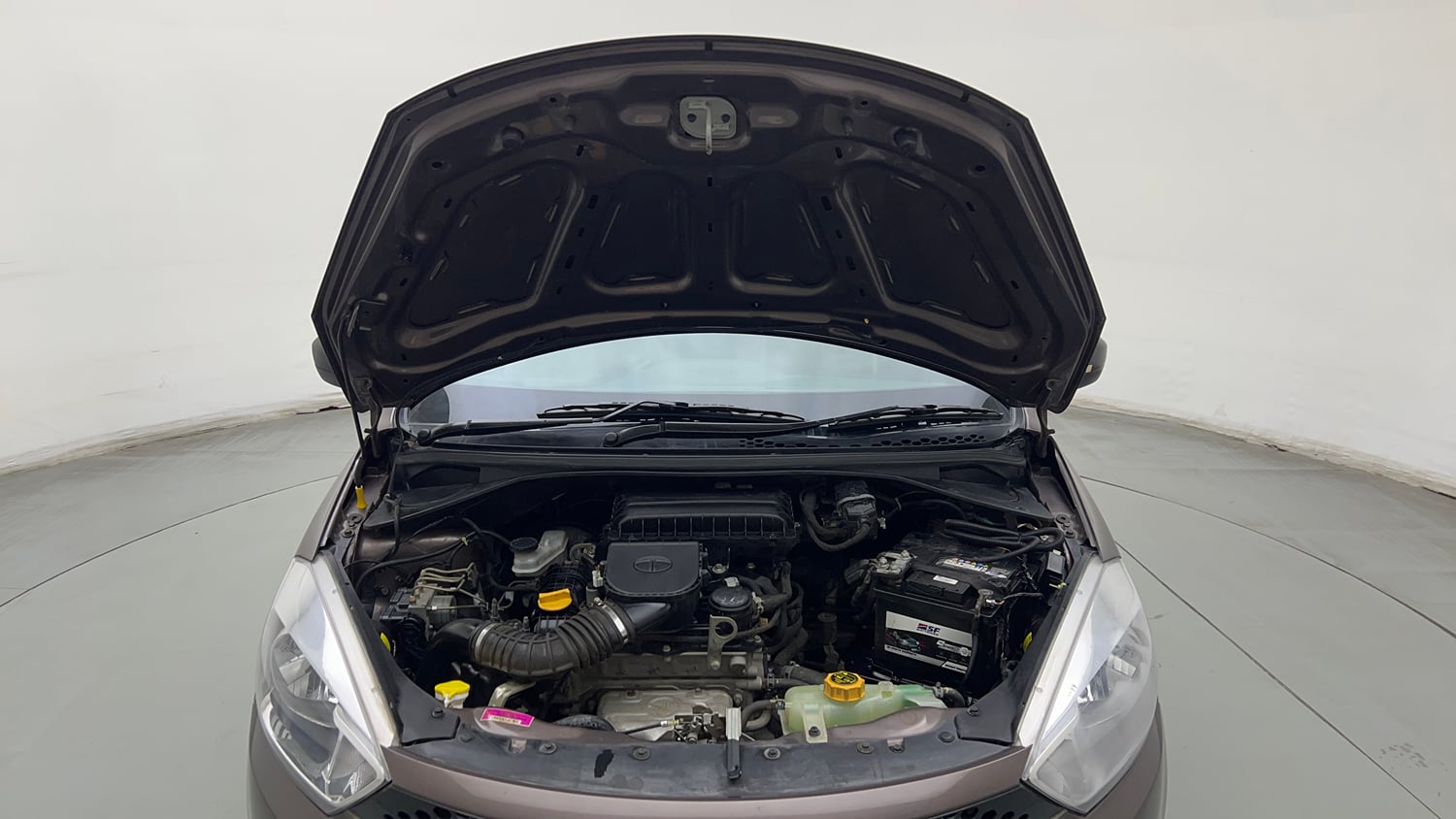 Used 2019 Tata Tiago Revotron XE Petrol Manual engine ENGINE & BONNET OPEN FRONT VIEW