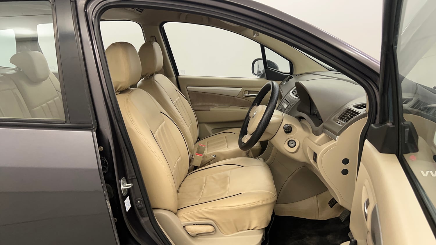 Used 2013 Maruti Suzuki Ertiga Vxi Petrol Manual interior RIGHT SIDE FRONT DOOR CABIN VIEW