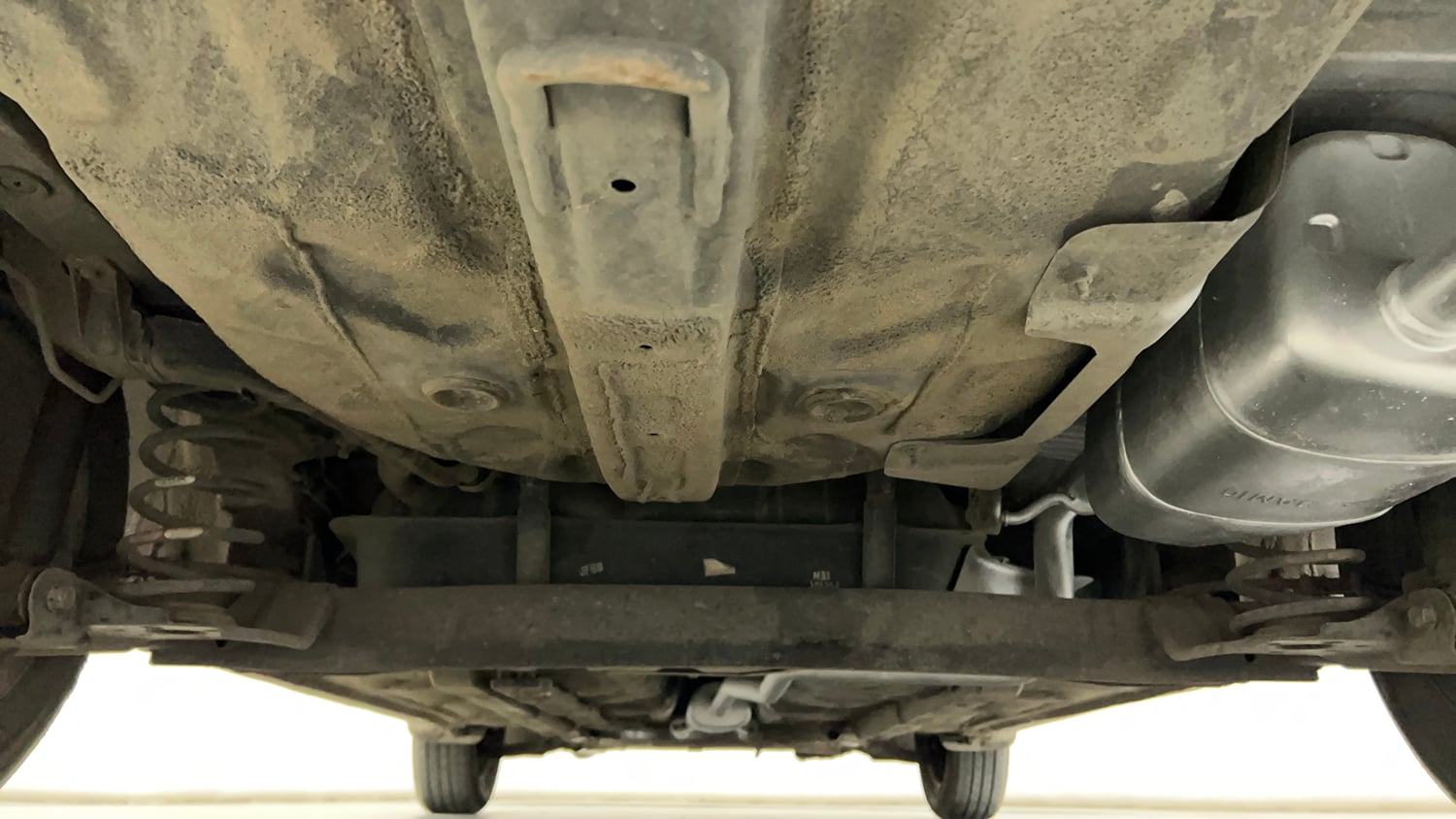 Used 2014 Hyundai Xcent Base 1.2 Petrol Manual extra REAR UNDERBODY VIEW (TAKEN FROM REAR)