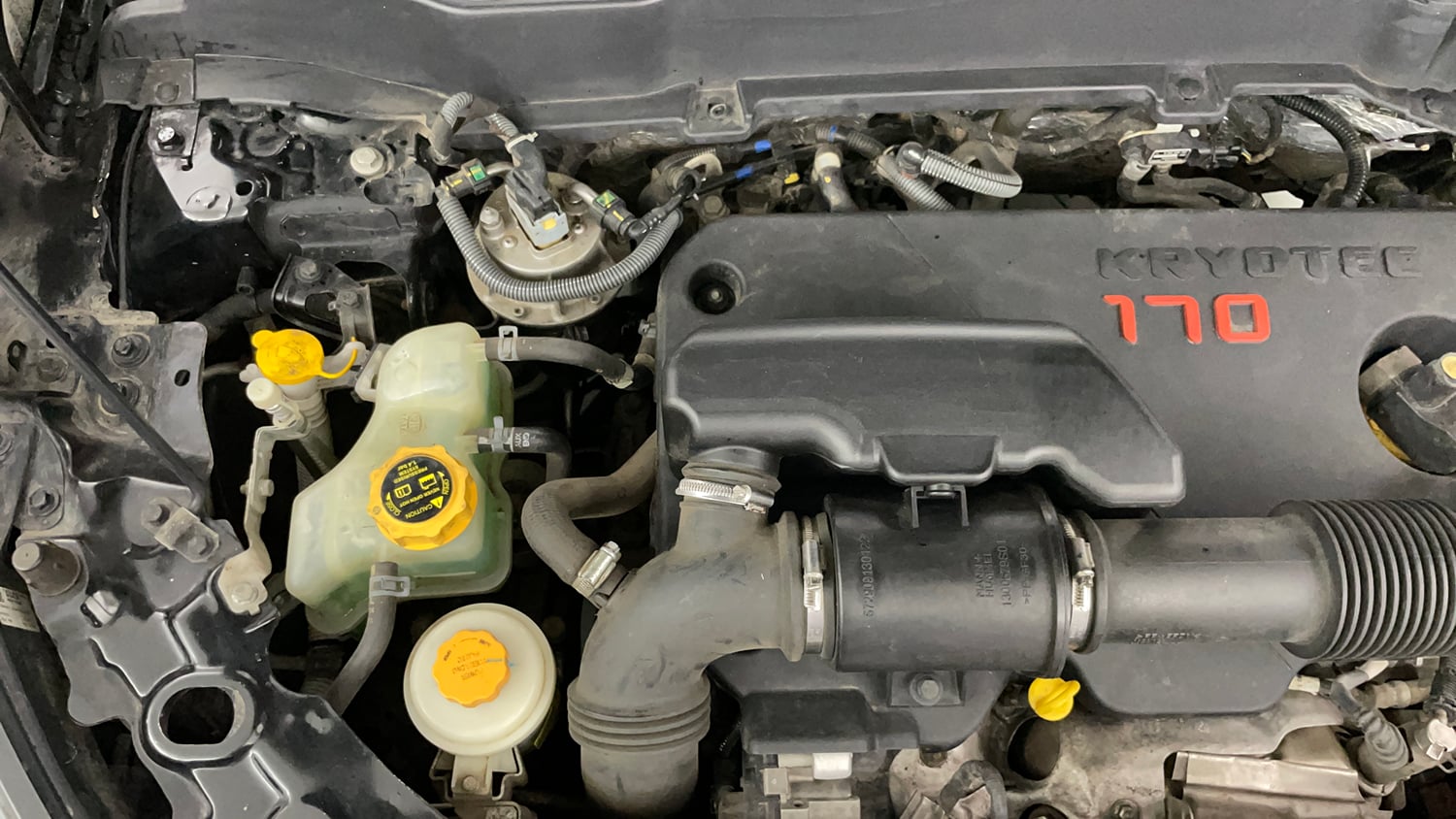 Used 2024 Tata Harrier XZA Plus (O) Dark Edition Diesel Automatic engine ENGINE RIGHT SIDE VIEW