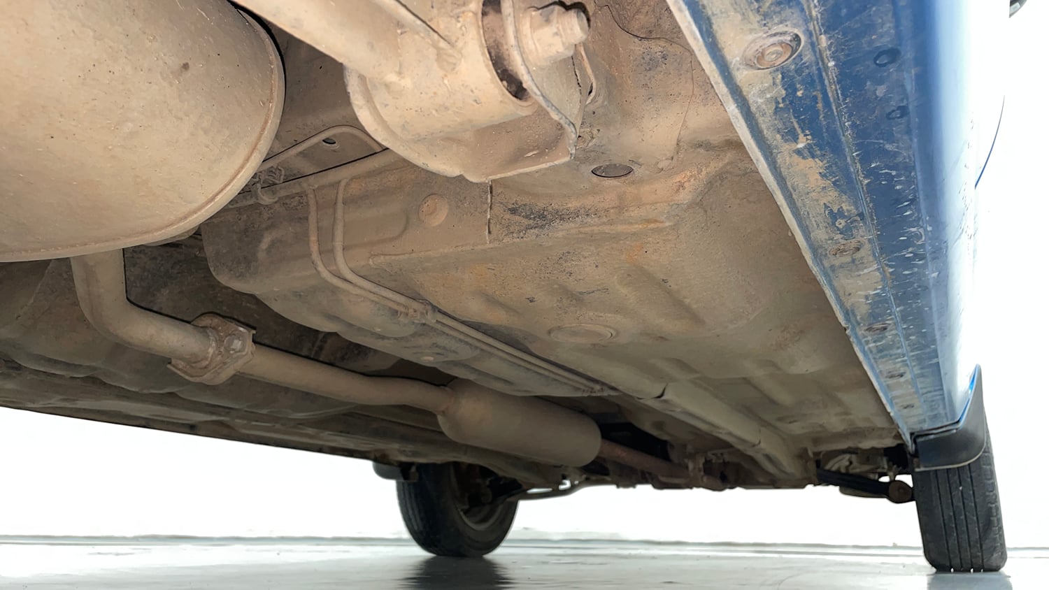 Used 2016 Maruti Suzuki Alto K10 VXi AMT Petrol Automatic extra REAR RIGHT UNDERBODY VIEW