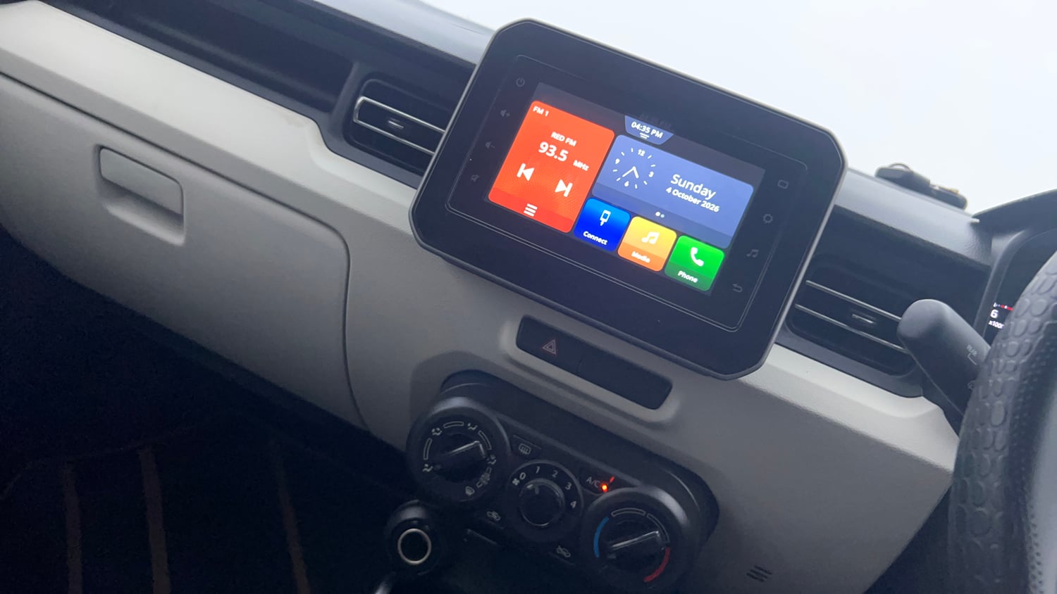 Used 2023 Maruti Suzuki Ignis Zeta 1.2 MT Petrol Manual interior MUSIC SYSTEM & AC CONTROL VIEW