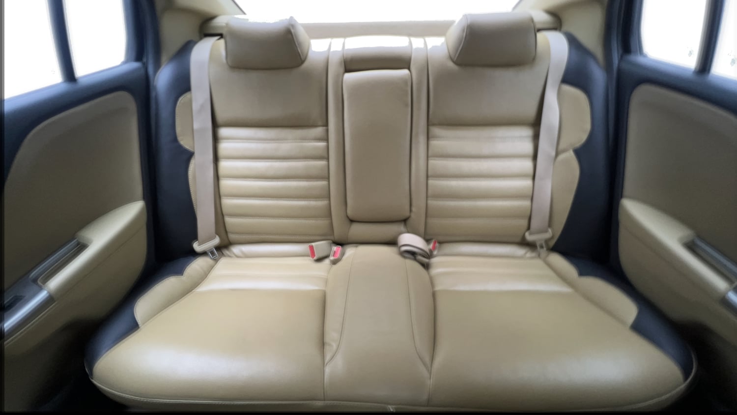 Used 2017 Honda City V Petrol Manual interior REAR SEAT CONDITION VIEW