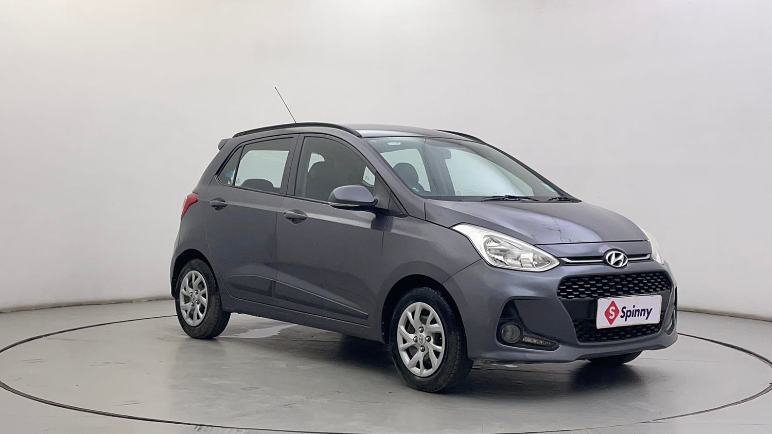 Used 2019 Hyundai Grand i10 Sportz 1.2 Kappa VTVT Petrol Manual exterior RIGHT SIDE VIEW