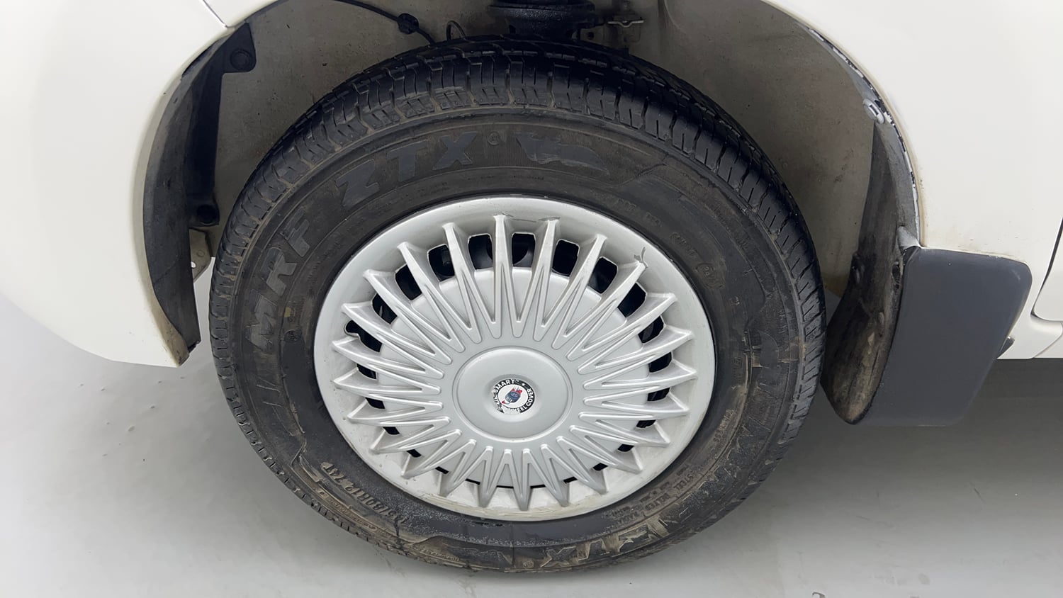 Used 2020 Maruti Suzuki Alto 800 LXi CNG Cng Manual tyres LEFT FRONT TYRE RIM VIEW