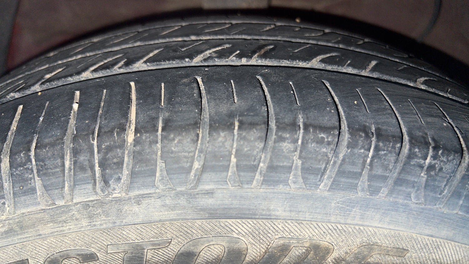 Used 2015 Hyundai Xcent SX 1.2 Petrol Manual tyres RIGHT REAR TYRE TREAD VIEW