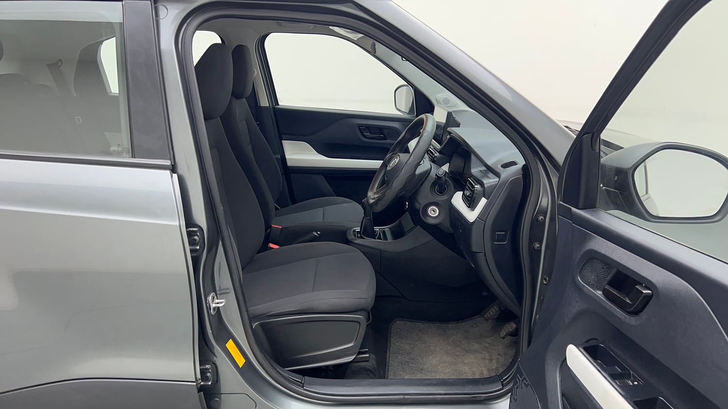 Used 2023 Tata Punch Pure MT Petrol Manual interior RIGHT SIDE FRONT DOOR CABIN VIEW