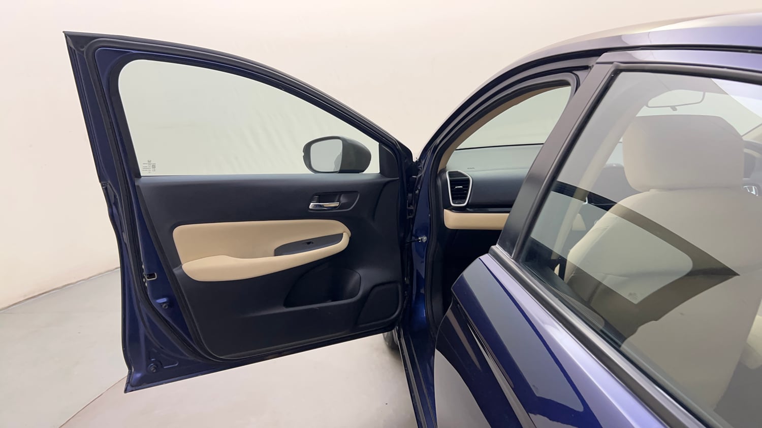 Used 2023 Honda City V Petrol MT Petrol Manual interior LEFT FRONT DOOR OPEN VIEW