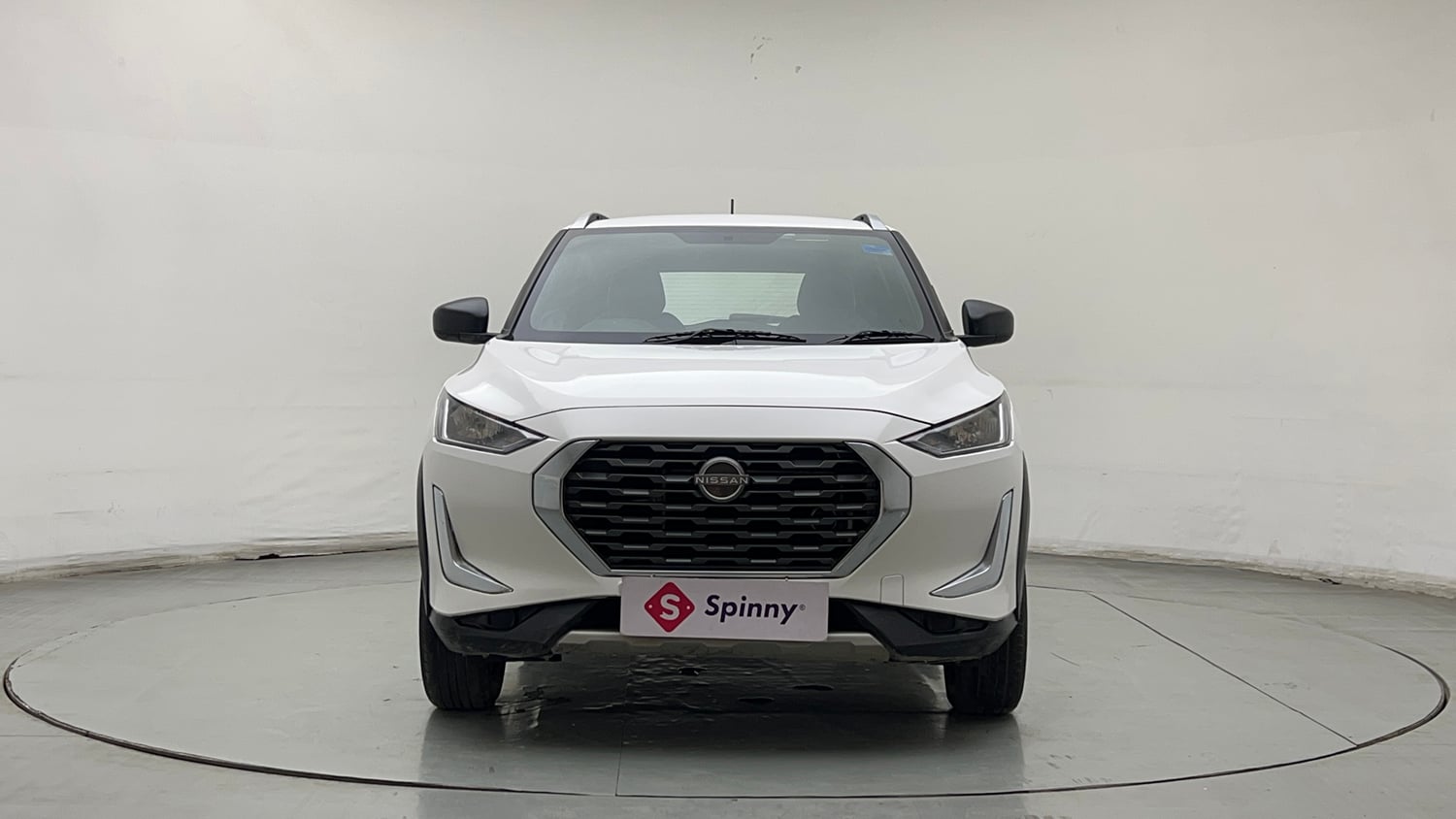 Used 2023 Nissan Magnite XE Petrol Manual exterior FRONT VIEW