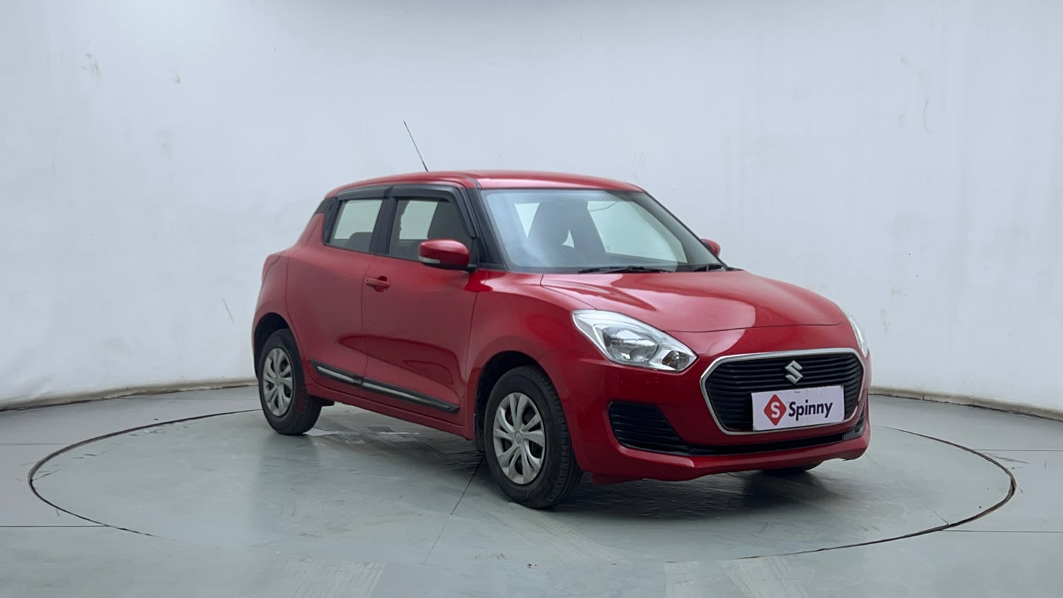 Used 2019 Maruti Suzuki Swift VXi AMT Petrol Automatic exterior RIGHT FRONT CORNER VIEW