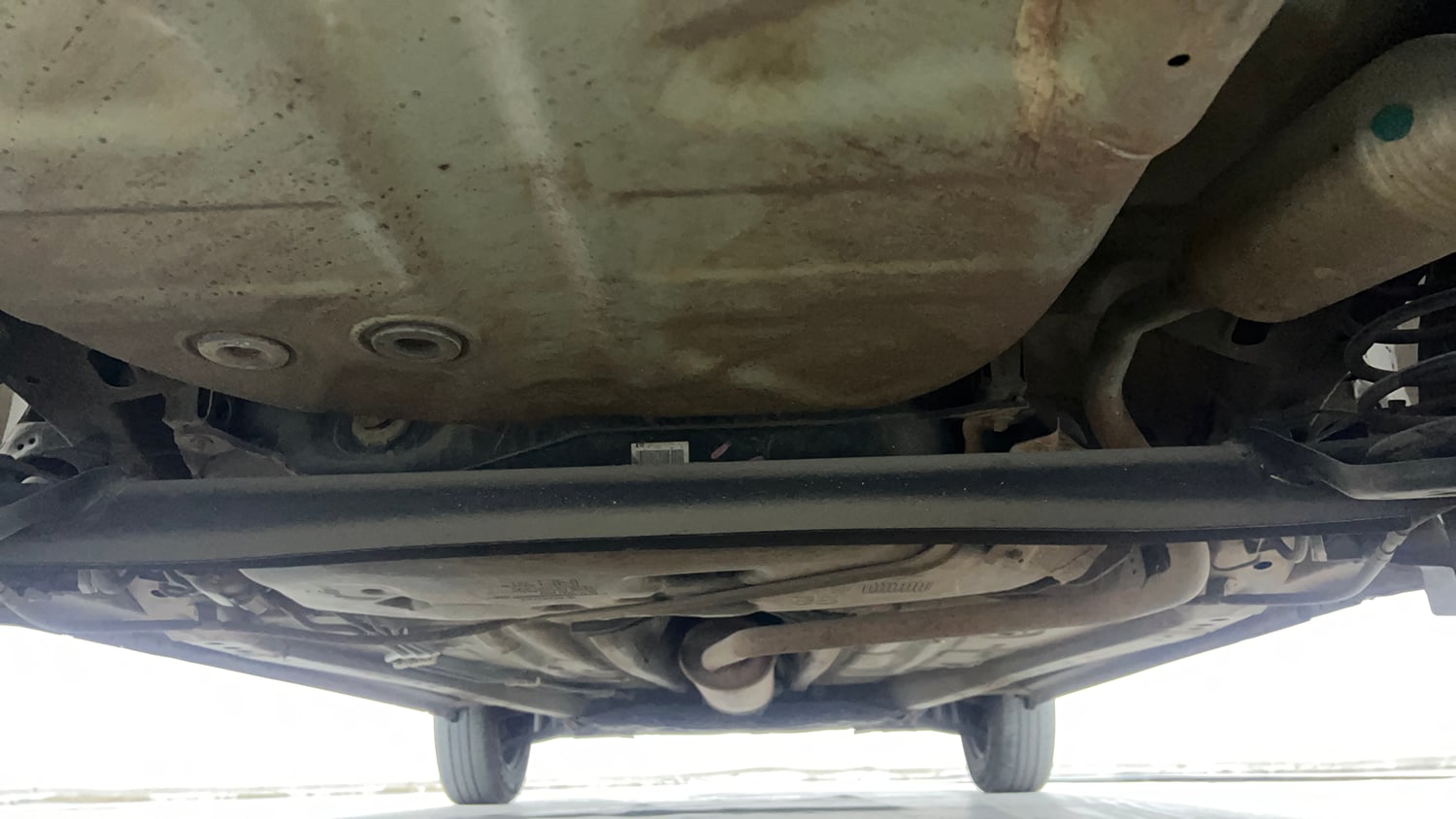 Used 2021 Maruti Suzuki Wagon R 1.0 VXi 1.0 Petrol Manual extra REAR UNDERBODY VIEW (TAKEN FROM REAR)