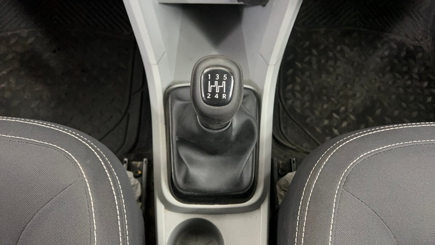 Used 2021 Tata Tiago XT Petrol Manual interior GEAR  KNOB VIEW