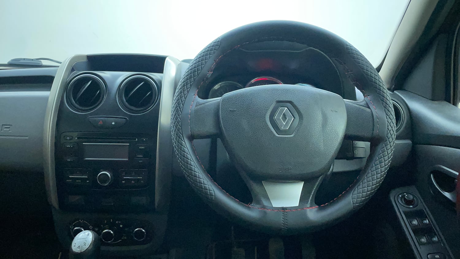 Used 2016 Renault Duster 85 PS RXS 4X2 MT Diesel Diesel Manual interior STEERING VIEW