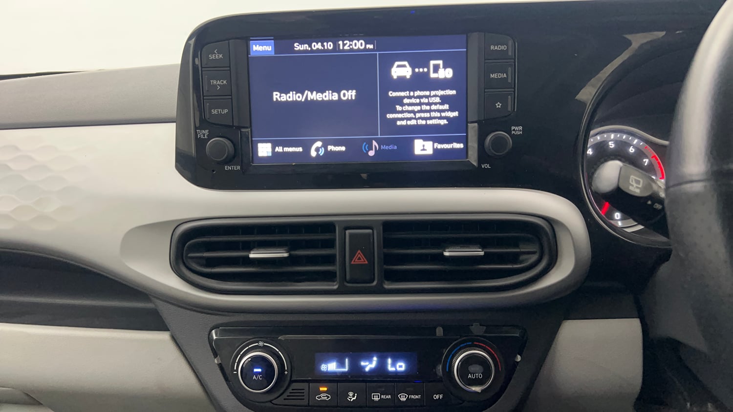 Used 2022 Hyundai Grand i10 Nios Asta AMT 1.2 Kappa VTVT Petrol Automatic interior MUSIC SYSTEM & AC CONTROL VIEW