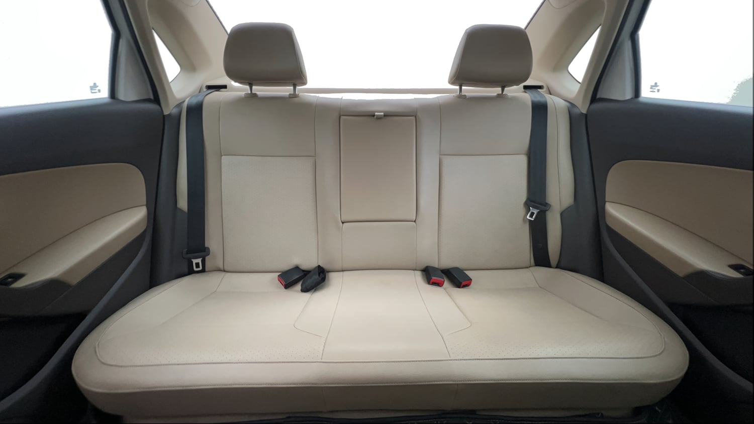 Used 2022 Volkswagen Vento Highline 1.0L TSI Petrol Manual interior REAR SEAT CONDITION VIEW