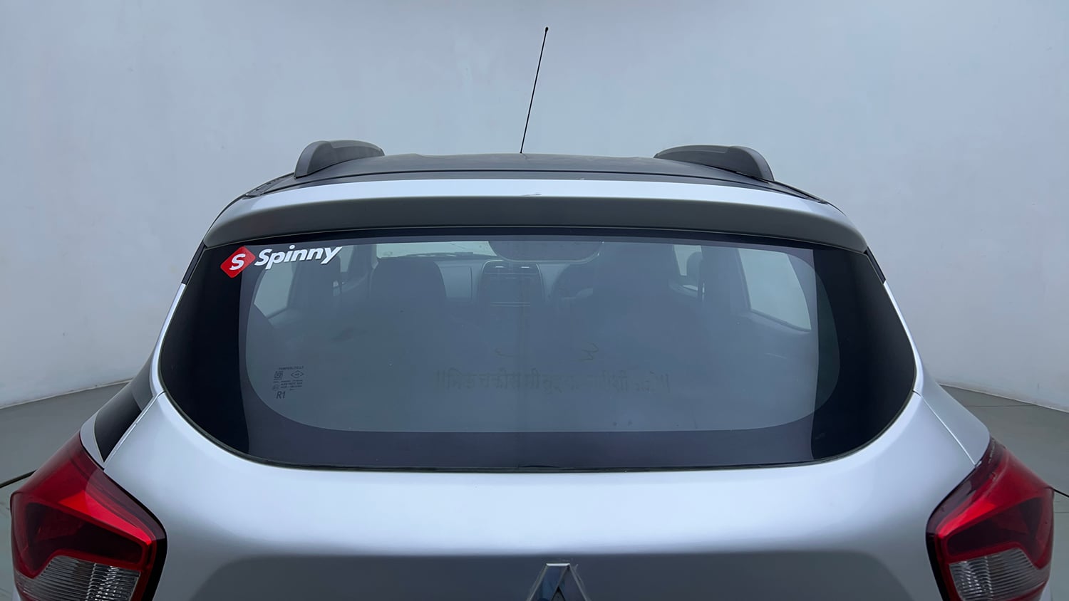 Used 2016 Renault Kwid 1.0 RXT Petrol Manual exterior BACK WINDSHIELD VIEW
