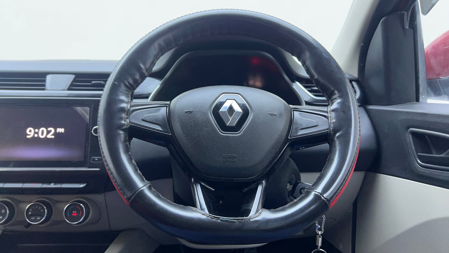 Used 2020 Renault Triber RXT Petrol Manual interior STEERING VIEW