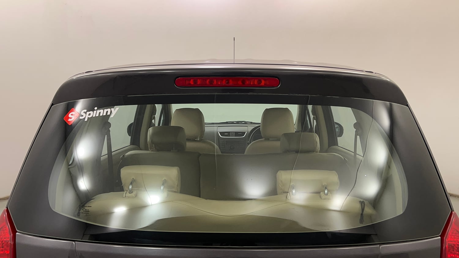 Used 2013 Maruti Suzuki Ertiga Vxi Petrol Manual exterior BACK WINDSHIELD VIEW