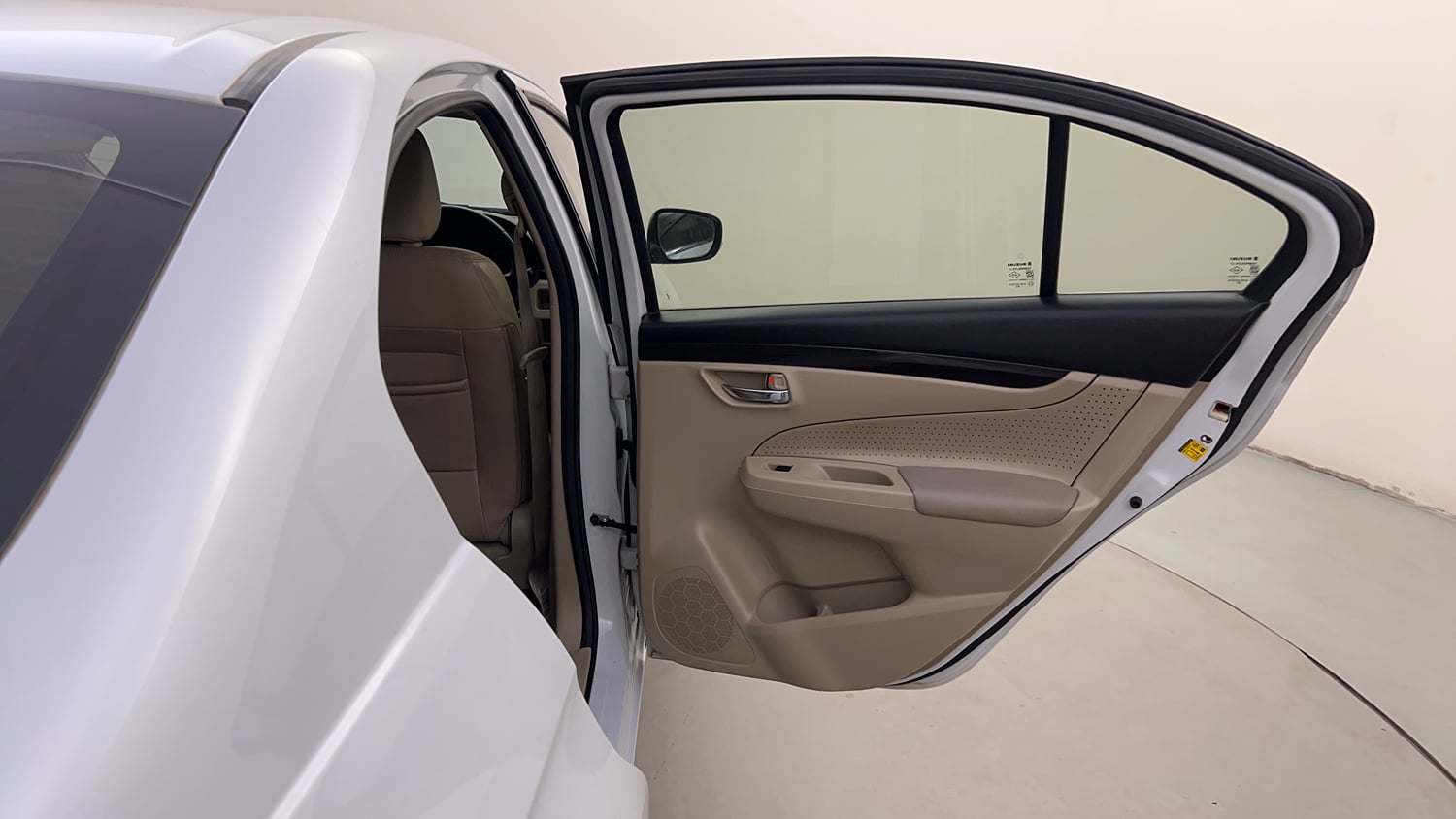 Used 2016 Maruti Suzuki Ciaz ZXI+ Petrol Manual interior RIGHT REAR DOOR OPEN VIEW