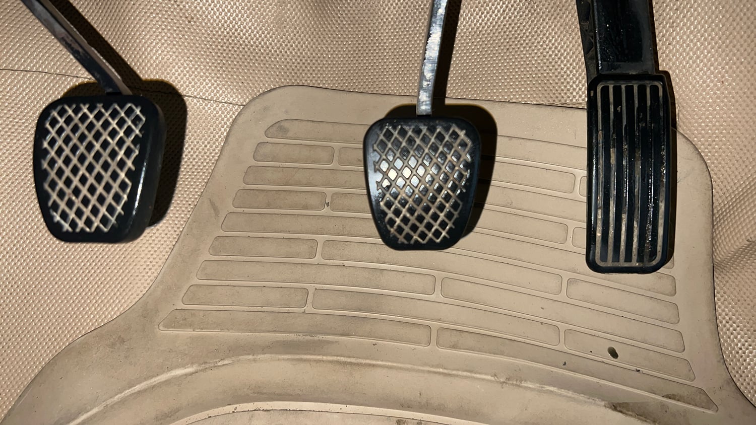 Used 2023 Honda Amaze VX 1.2 Petrol MT Petrol Manual interior PEDALS VIEW