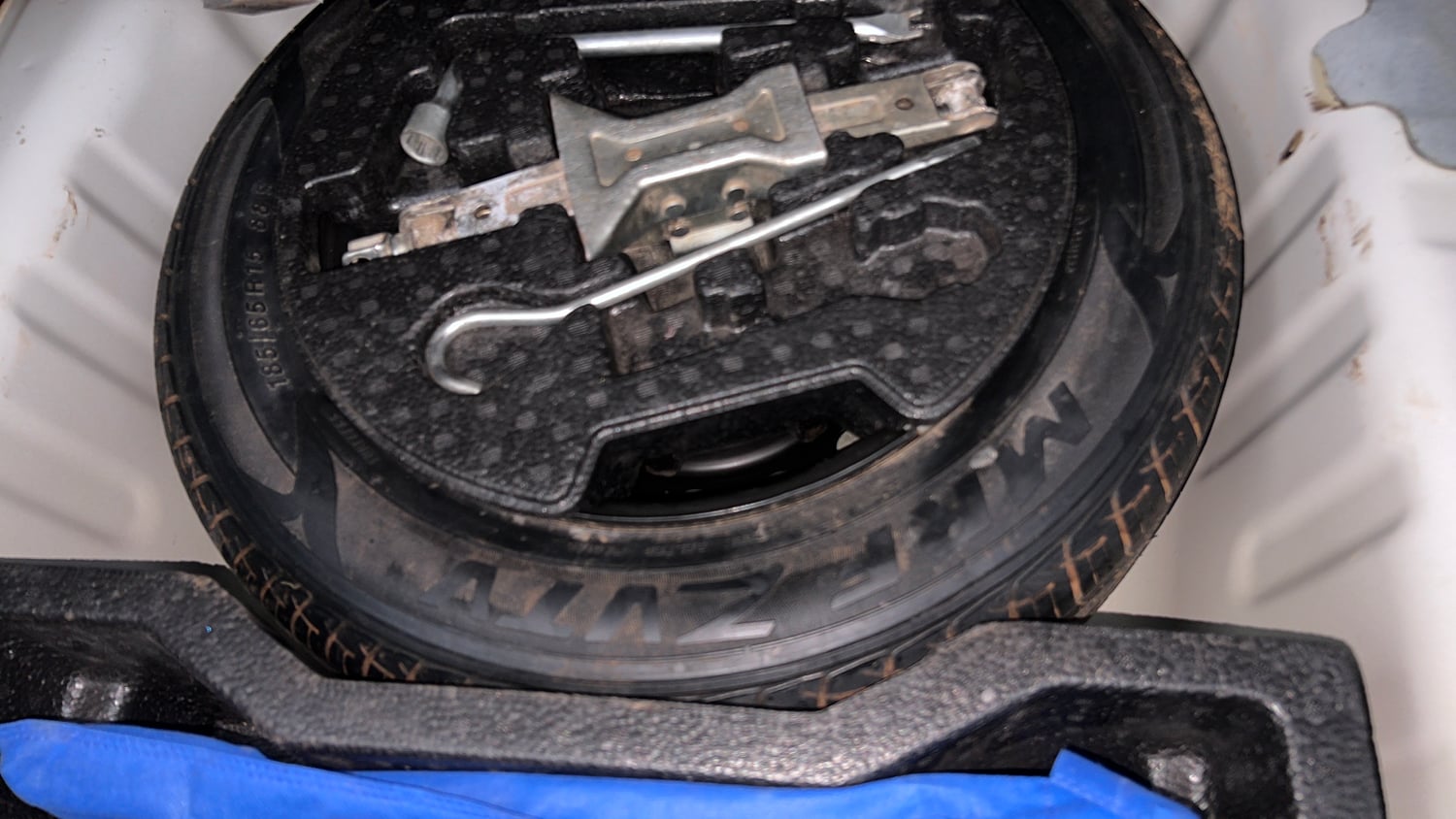 Used 2016 Maruti Suzuki Ciaz ZXI+ Petrol Manual tyres SPARE TYRE VIEW