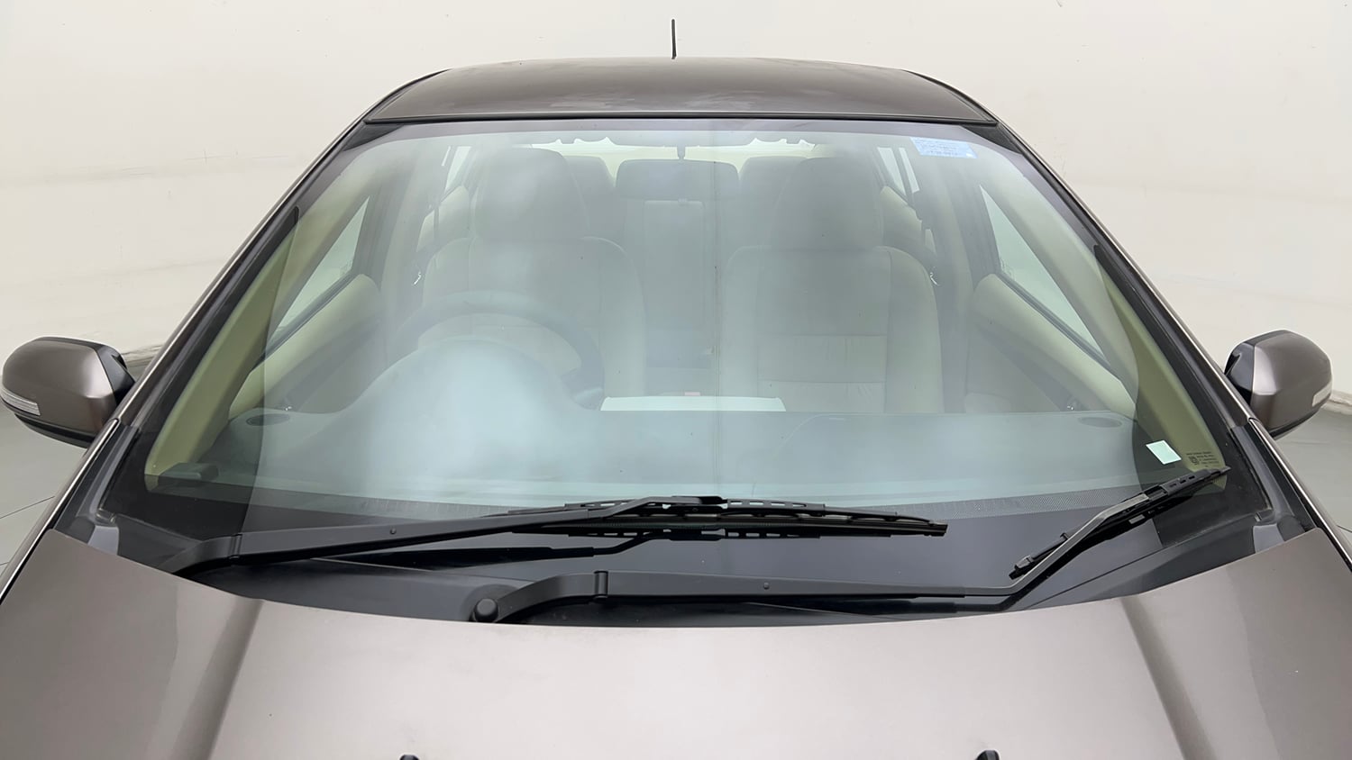 Used 2013 Honda City V MT AVN Petrol Manual exterior FRONT WINDSHIELD VIEW
