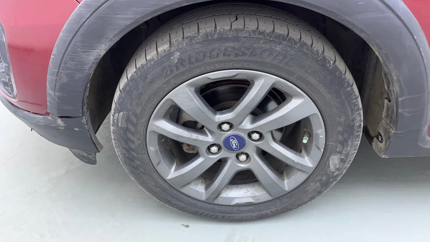 Used 2019 Ford Freestyle Titanium 1.2 Ti-VCT Petrol Manual tyres LEFT FRONT TYRE RIM VIEW
