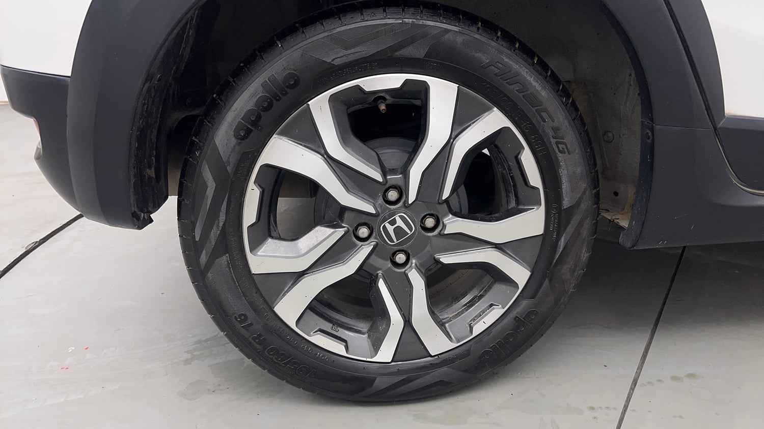 Used 2019 Honda WR-V VX MT Petrol Petrol Manual tyres RIGHT REAR TYRE RIM VIEW