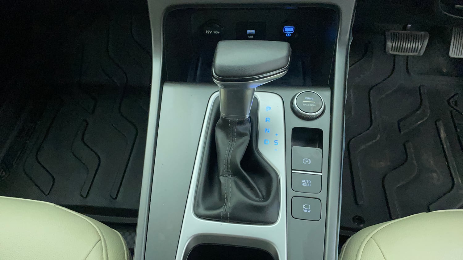 Used 2023 Hyundai Creta SX 1.5 Petrol IVT Petrol Automatic interior GEAR  KNOB VIEW