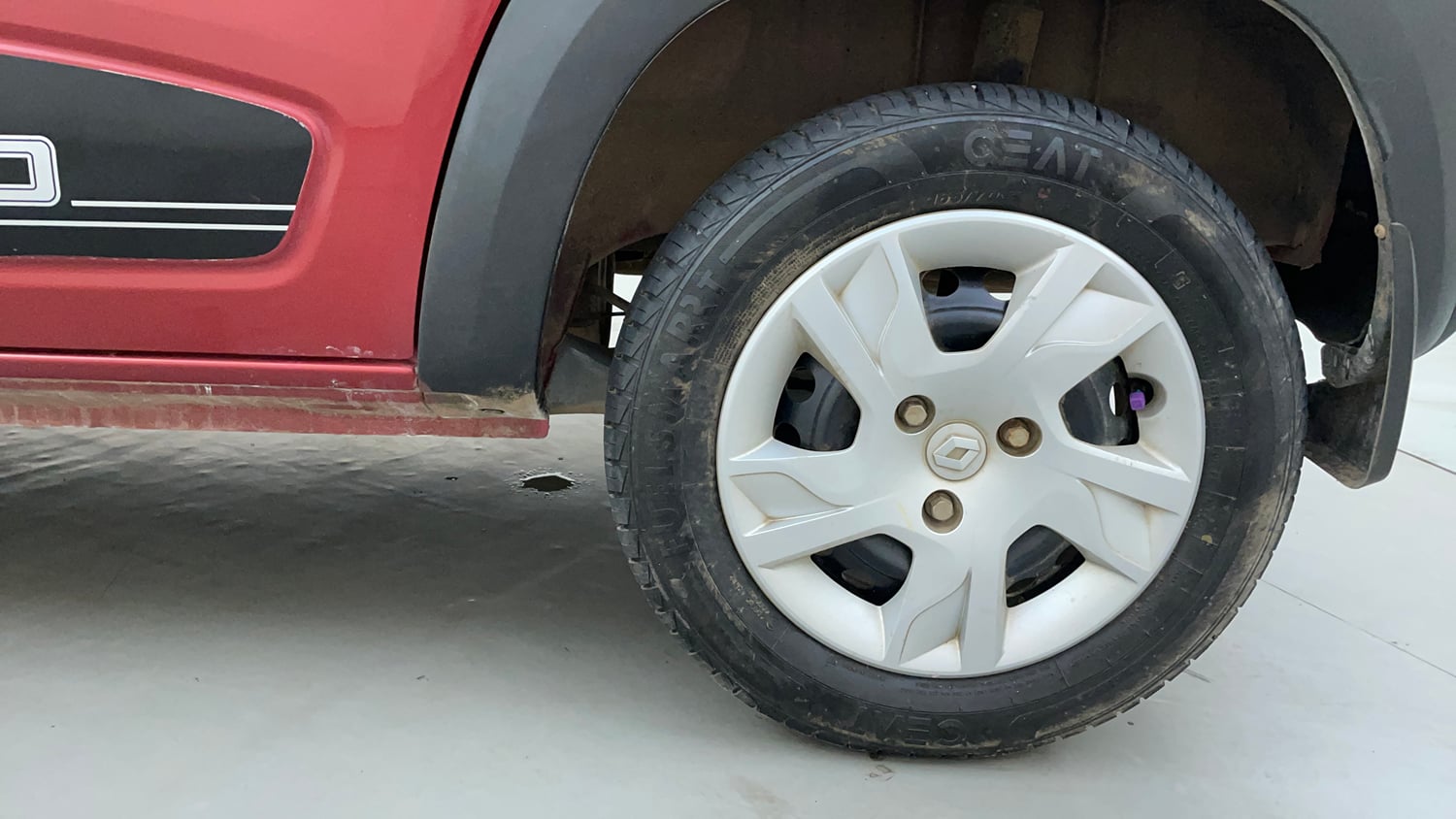 Used 2024 Renault Kwid RXL(O) 1.0 Petrol Manual tyres LEFT REAR TYRE RIM VIEW